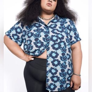 wild fang “the empower button up” short sleeve floral shirt